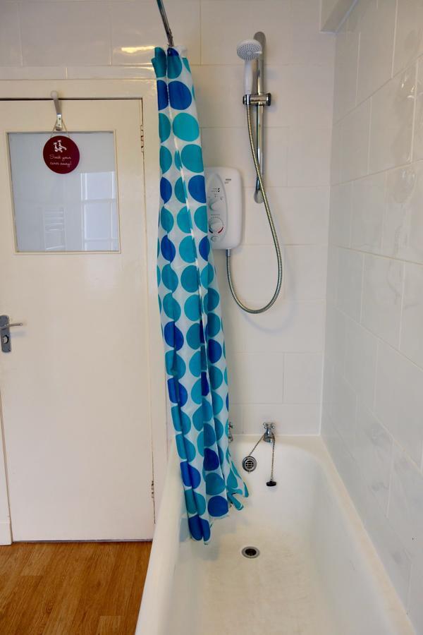1 Bedroom Near Castle Sleeps 2 Appartement Edinburgh